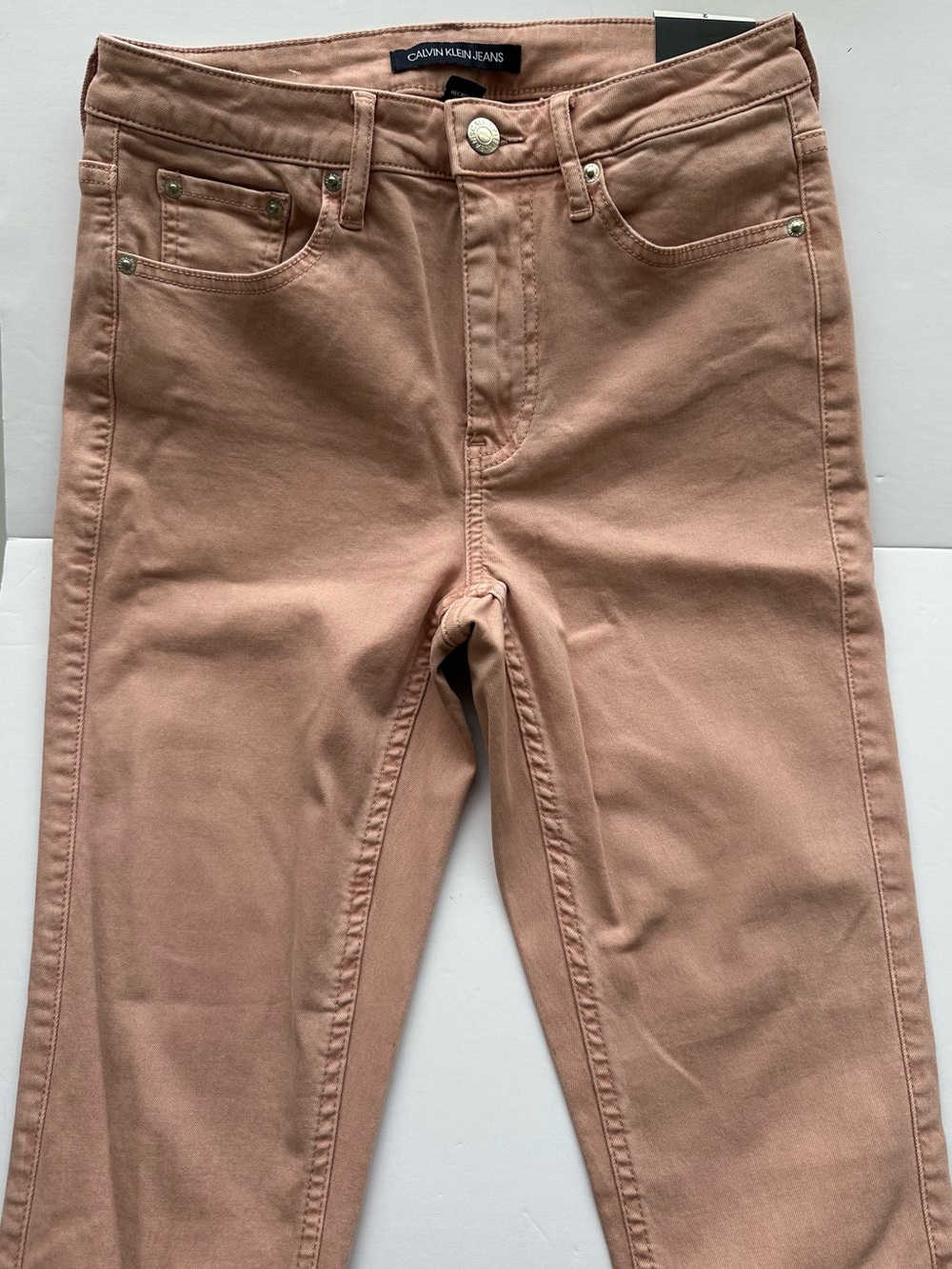 Calvin KleinWomen’s Ankle Jeans in Rose Quartz